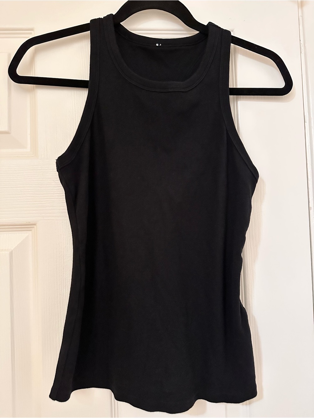 Gently Used Alo Yoga Sz S Black Racerback Ribbed Tank Top Cotton Blend Stetchy - Picture 5 of 8